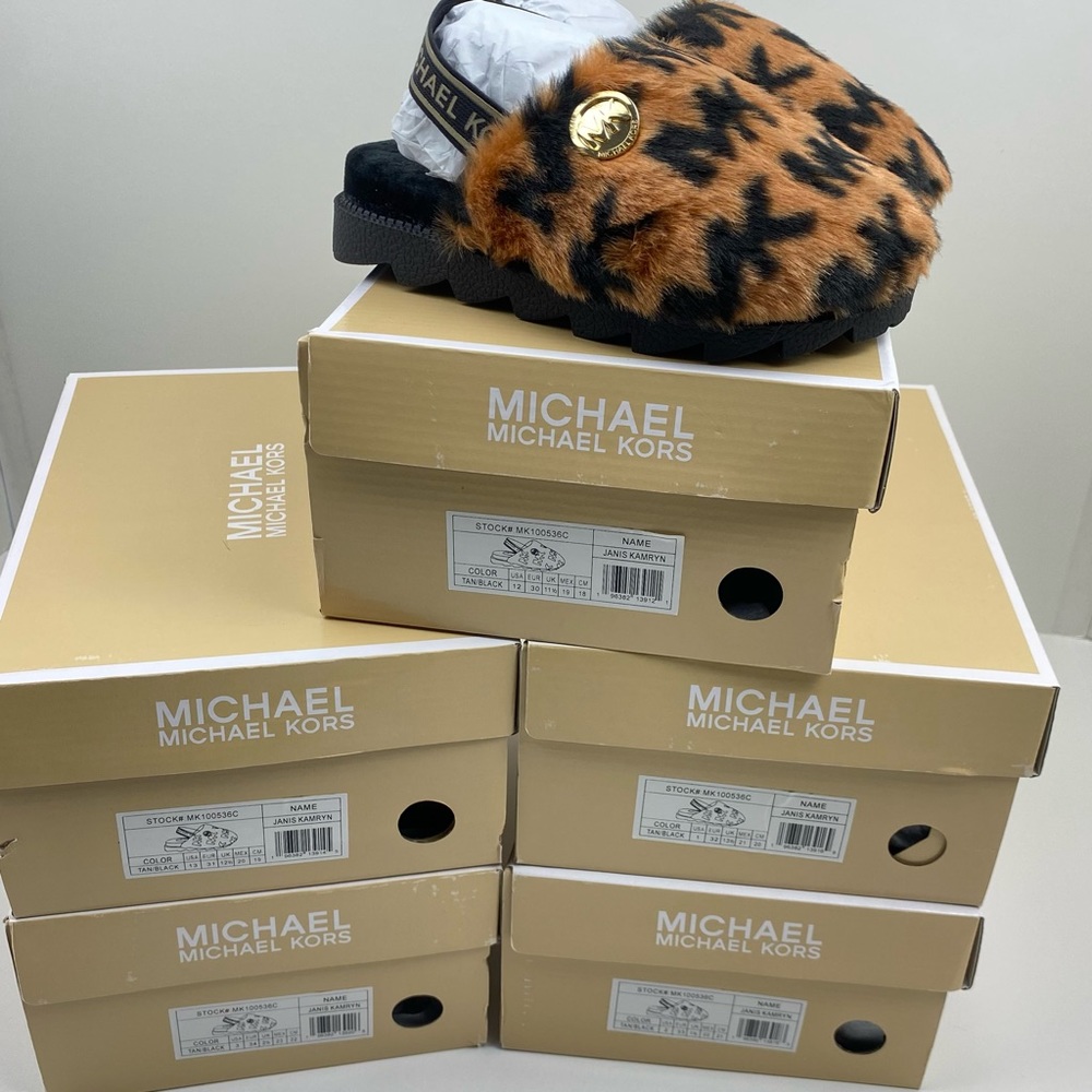 Michael Kors Girls Janis Kamryn Chunky Platform Slides Sandals Faux Fur NEW - Picture 5 of 9